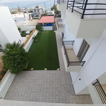 Central Rooms Makry Gialos  Exterior photo