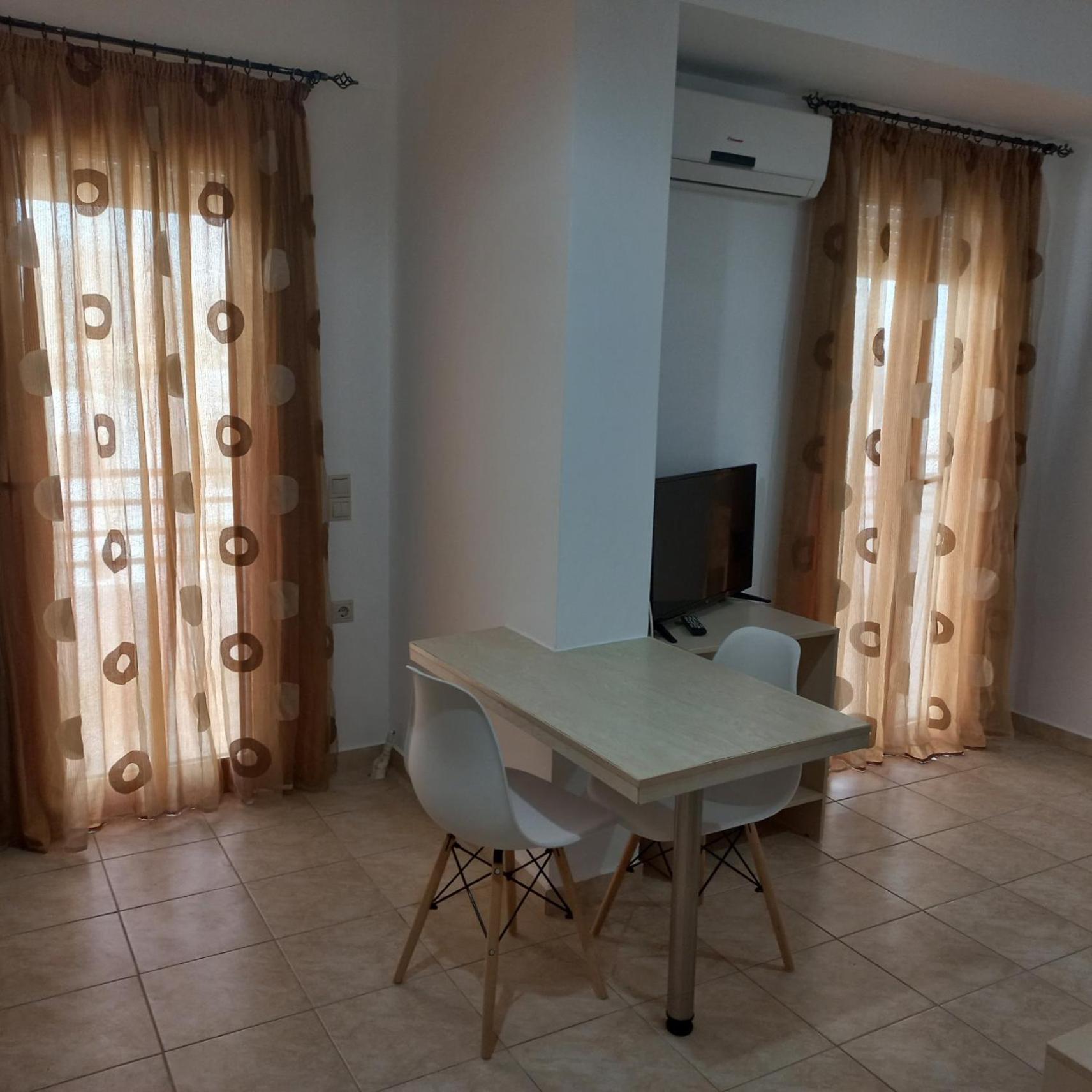 Central Rooms Makry Gialos (Crete)